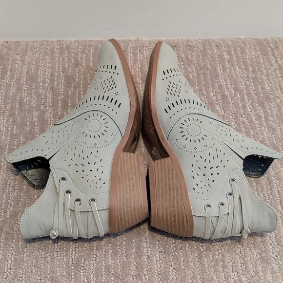 Unbranded Gray Ankle Boots - Picture 5 of 8